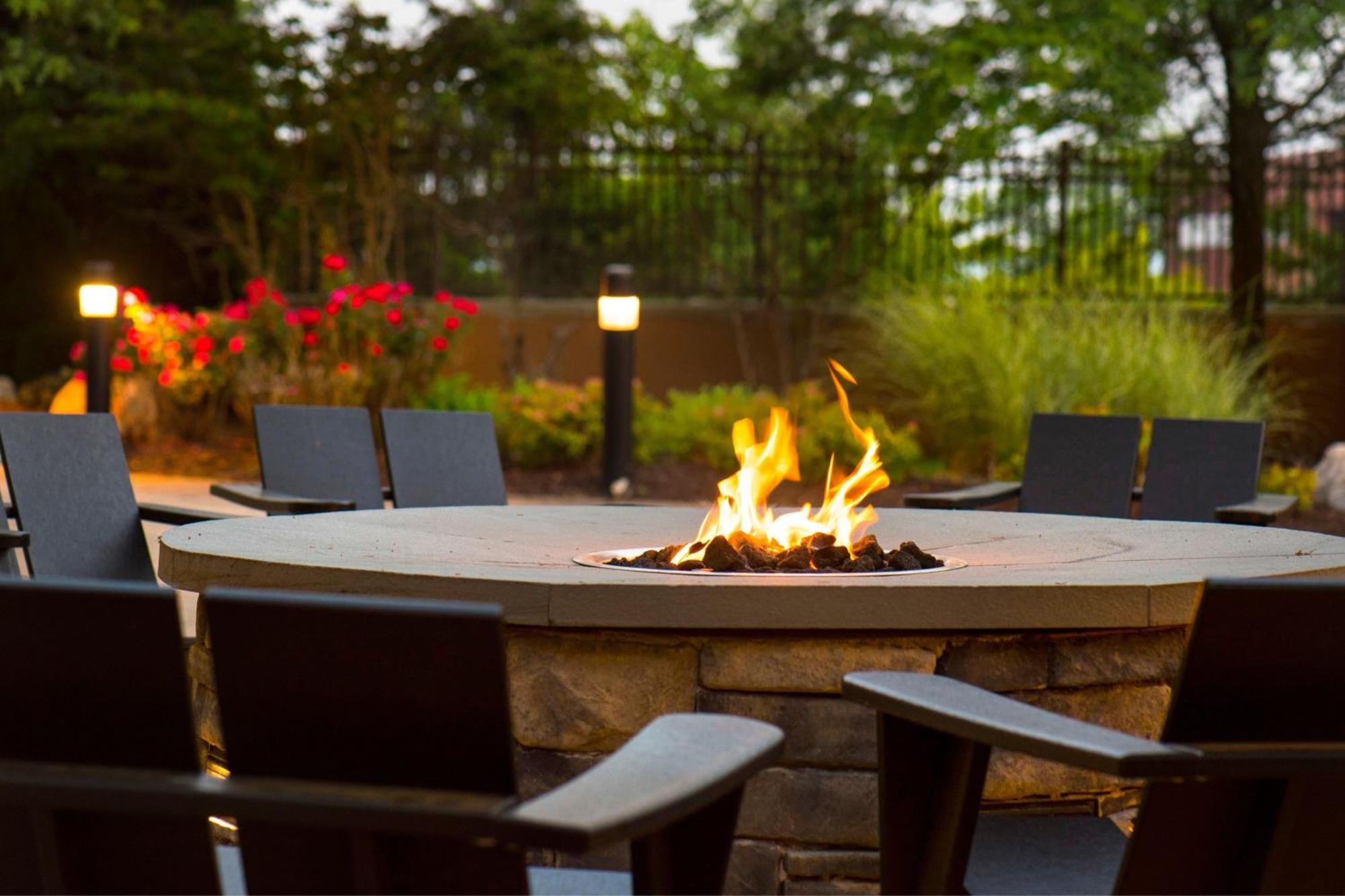 Courtyard Philadelphia Plymouth Meeting Hotell Exteriör bild